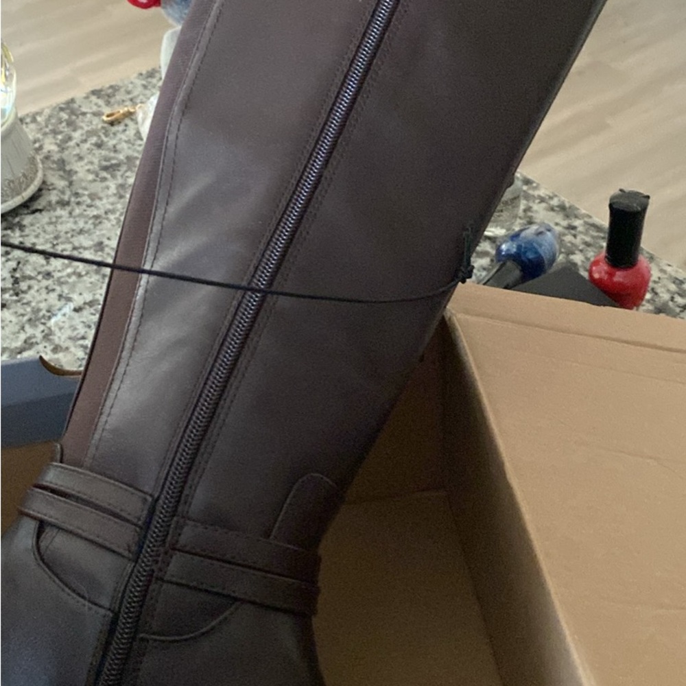 New brown boots